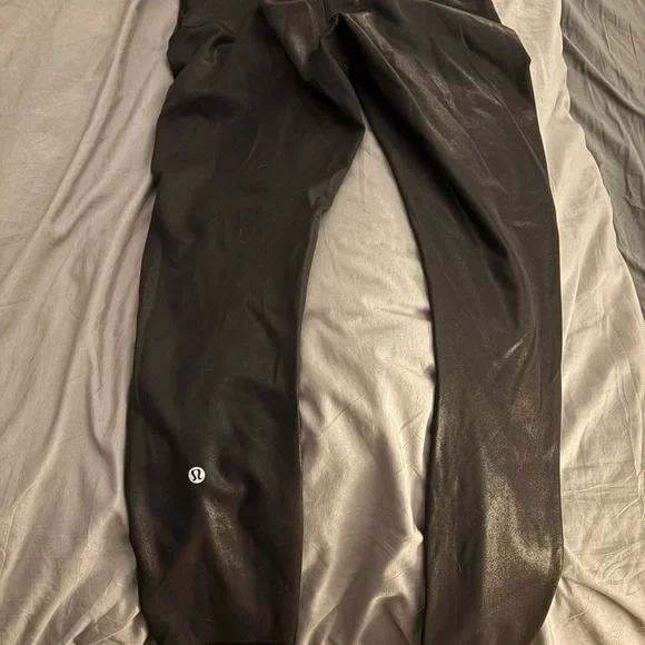 Lululemon wunder train HR 25” - Picture 3 of 4